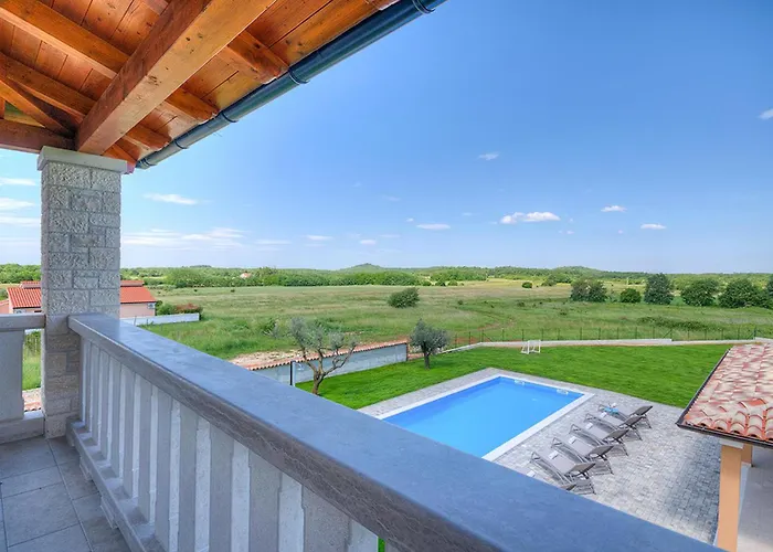 Cosima Hébergement de vacances *